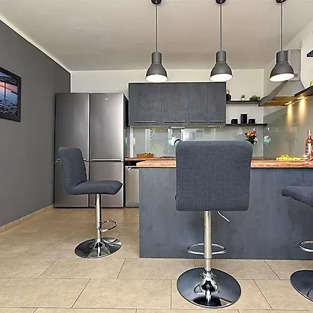 Hotel 2019