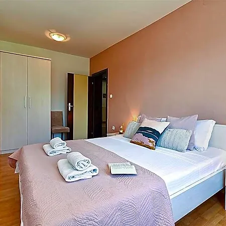 Hotel 2019